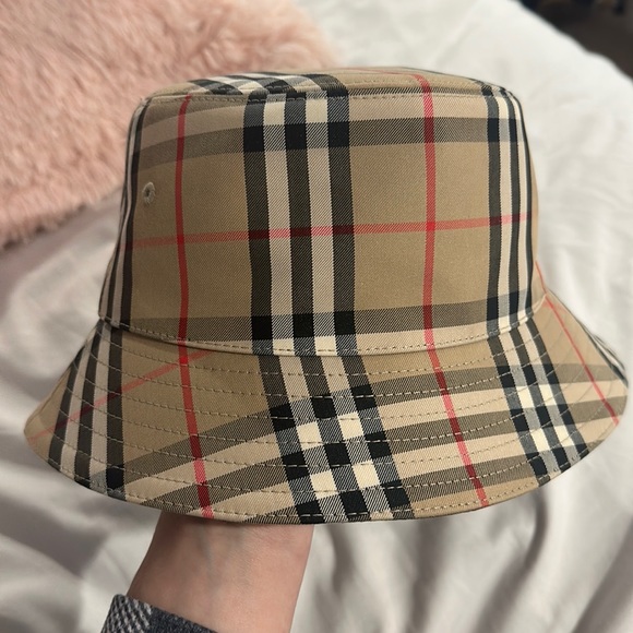 Burberry Accessories Womens Burberry Bucket Hat Size Medium Poshmark